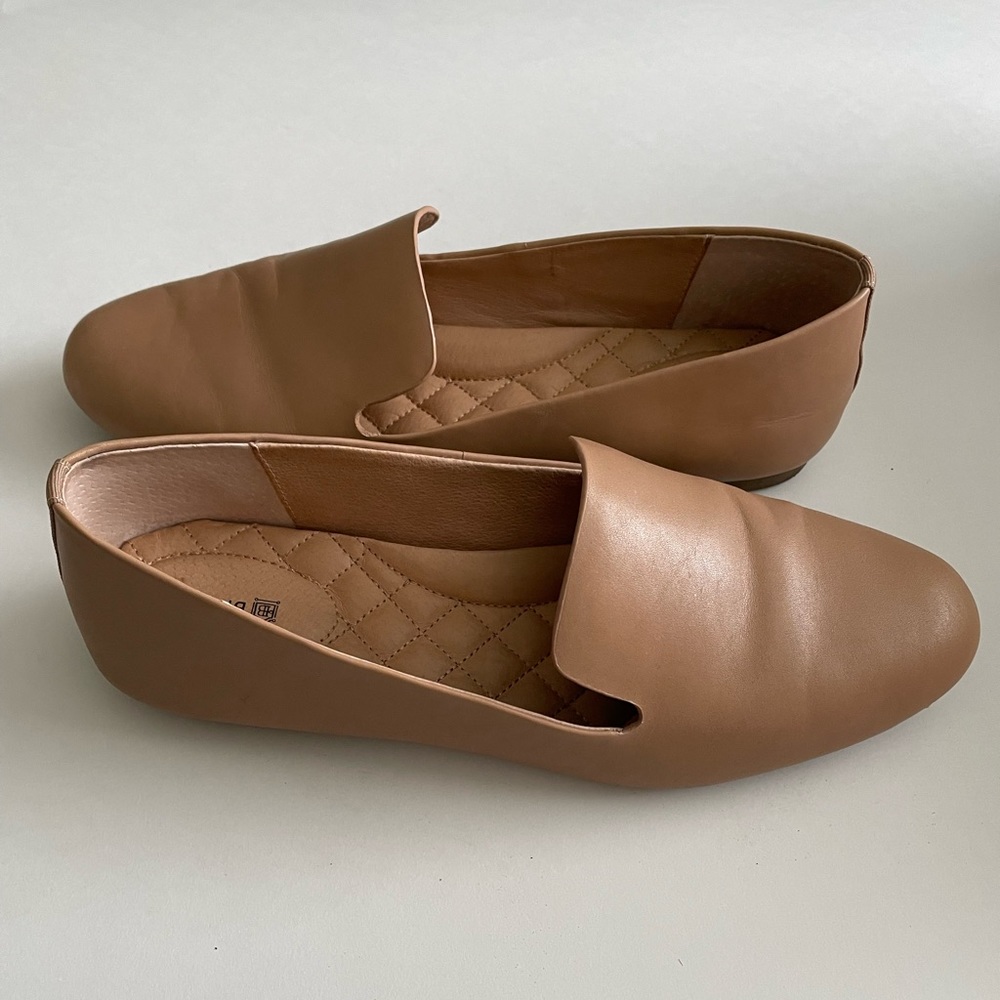 Ballet flats